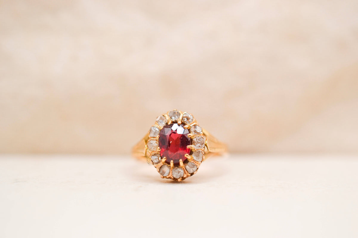 Bague Marguerite Grenat Diamants