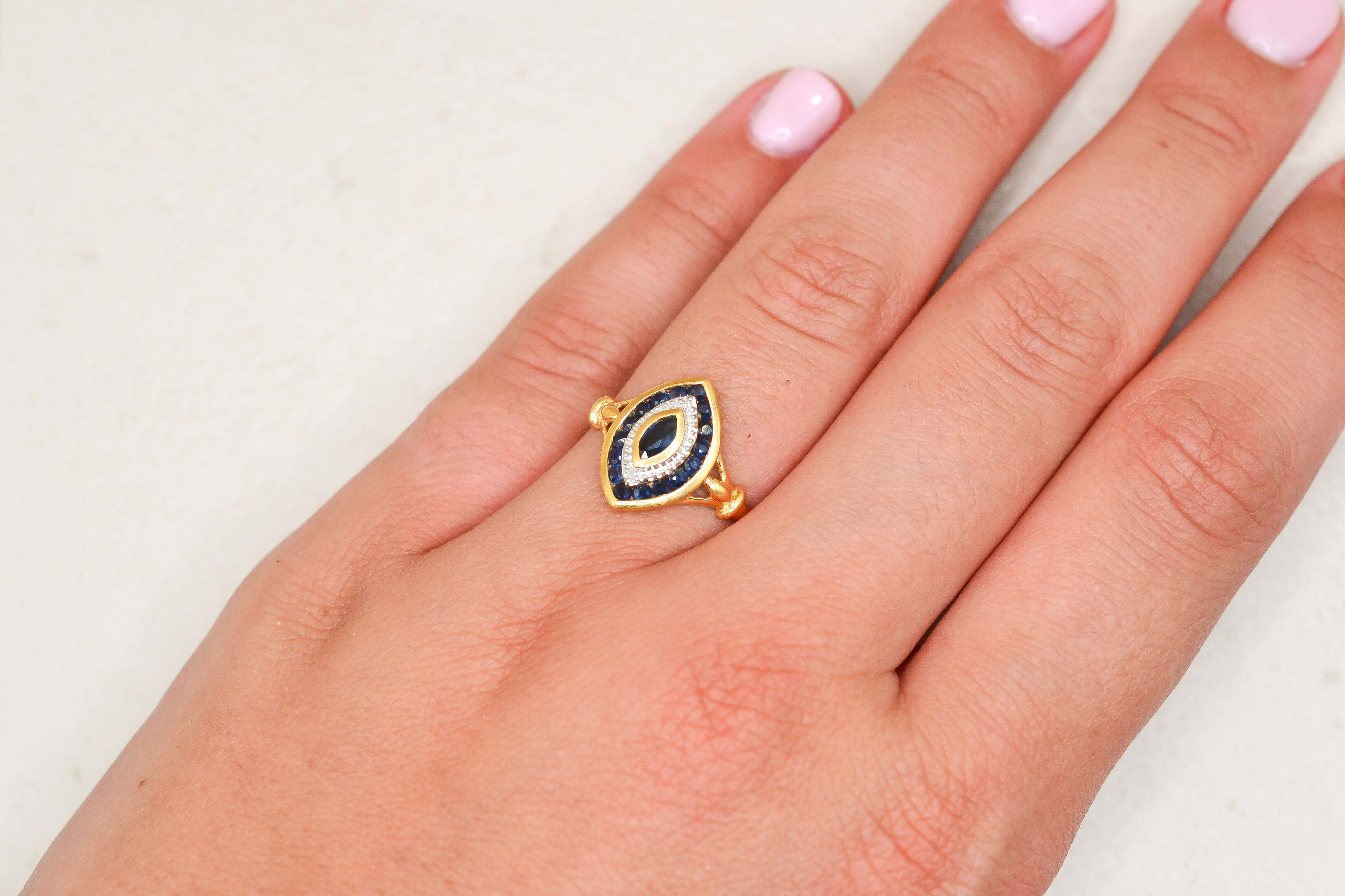 Bague navette Saphirs Diamants