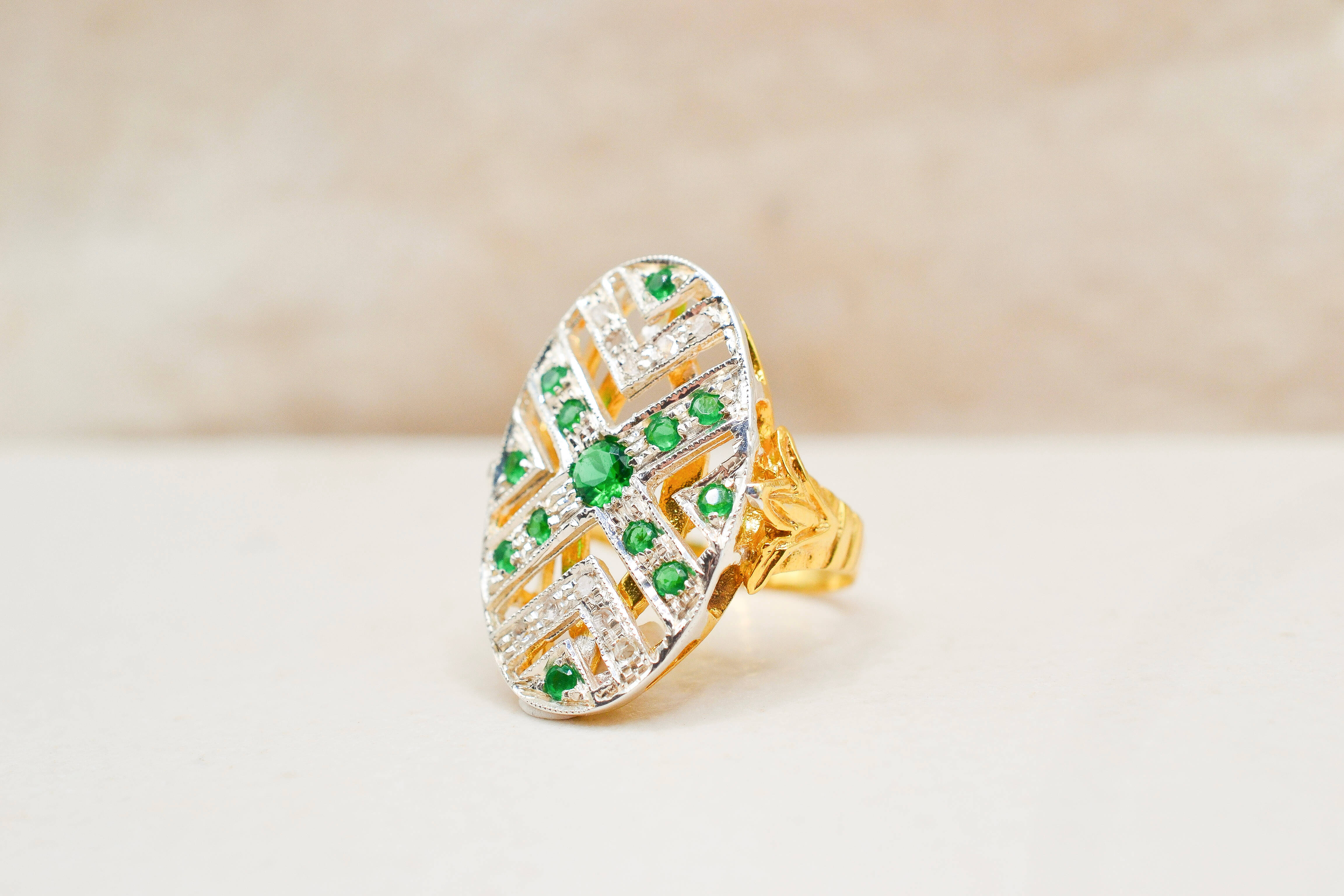 Bague architecturale Diamants & Emeraude
