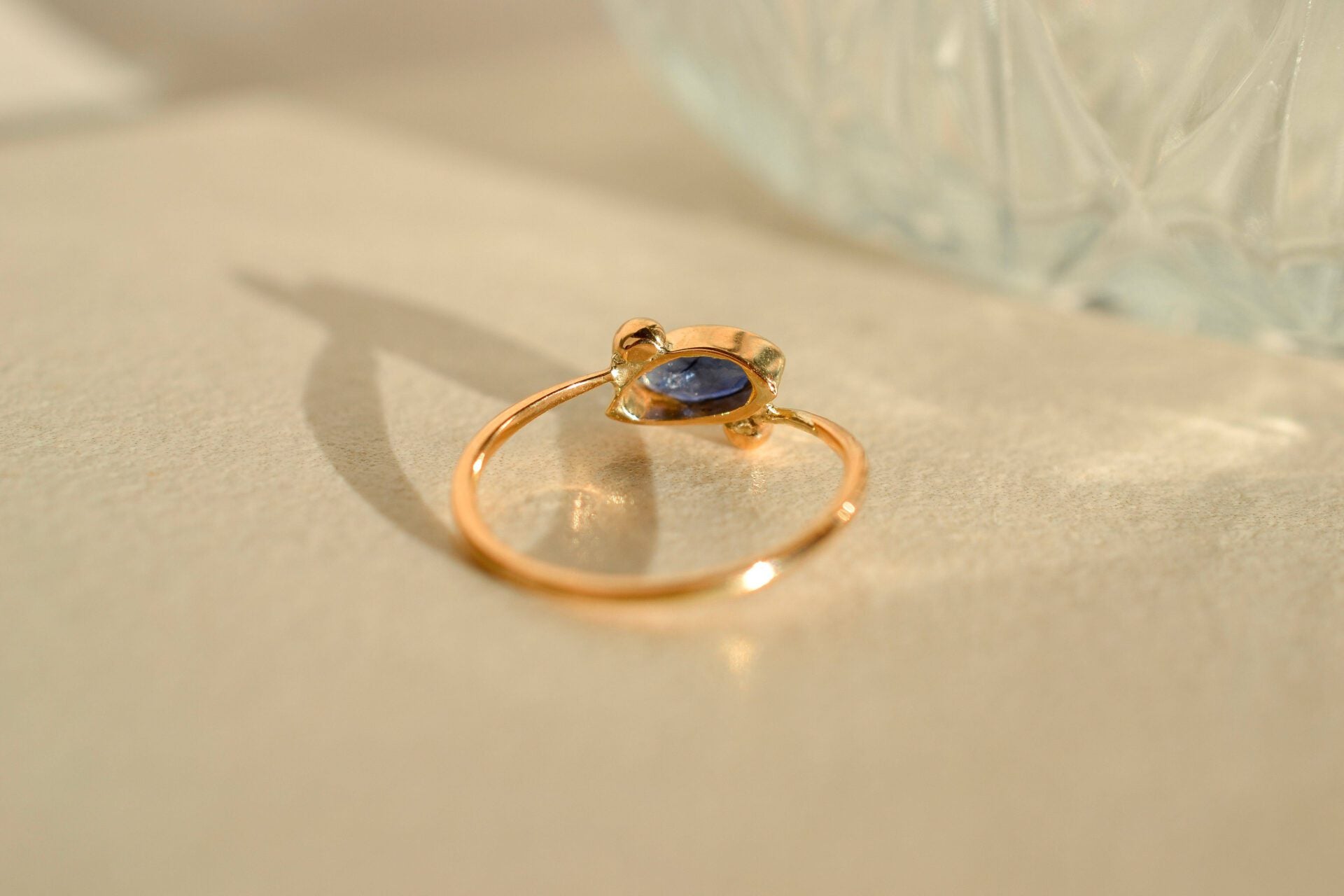 Bague Or jaune Saphir navette