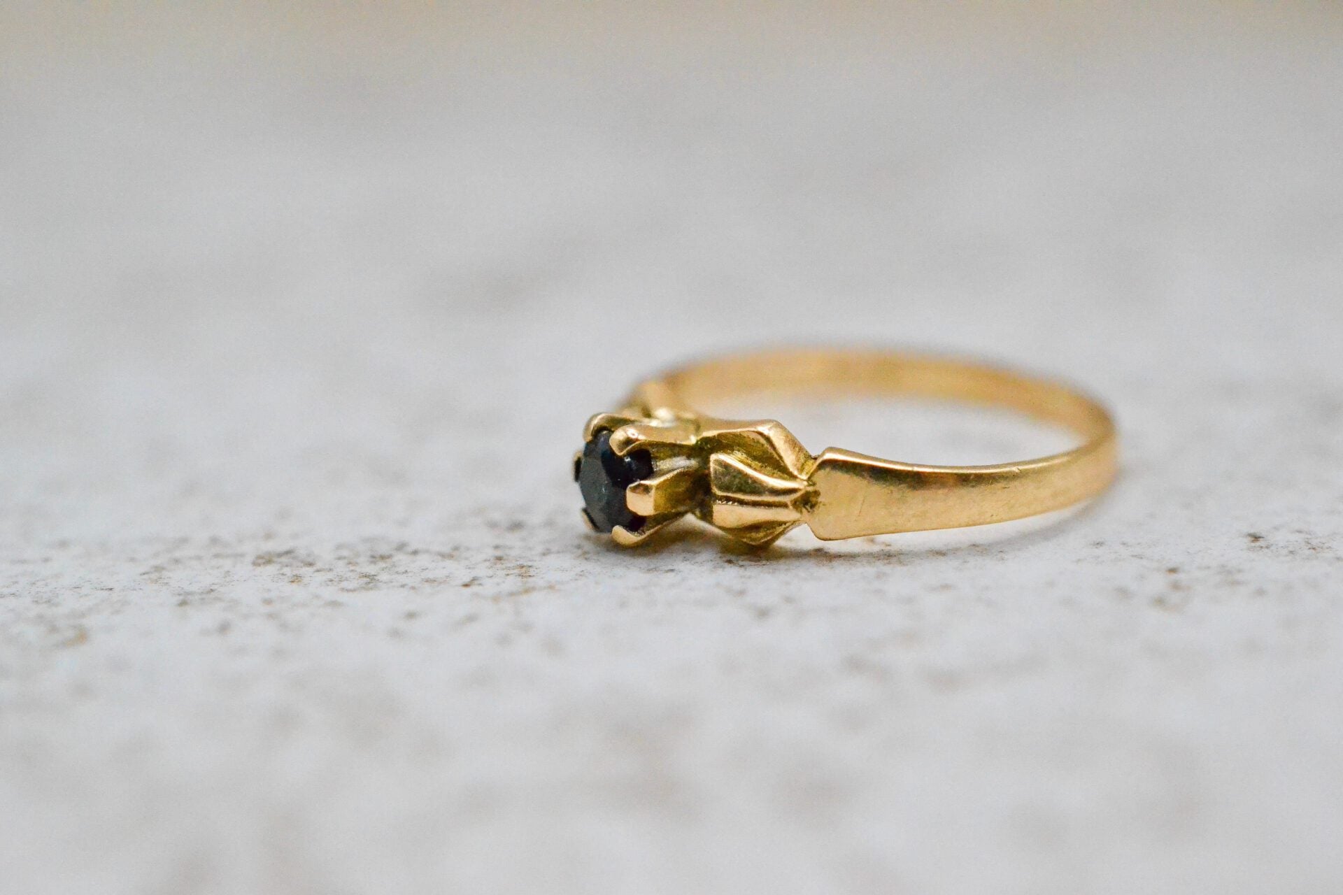 Bague solitaire Saphir Or jaune