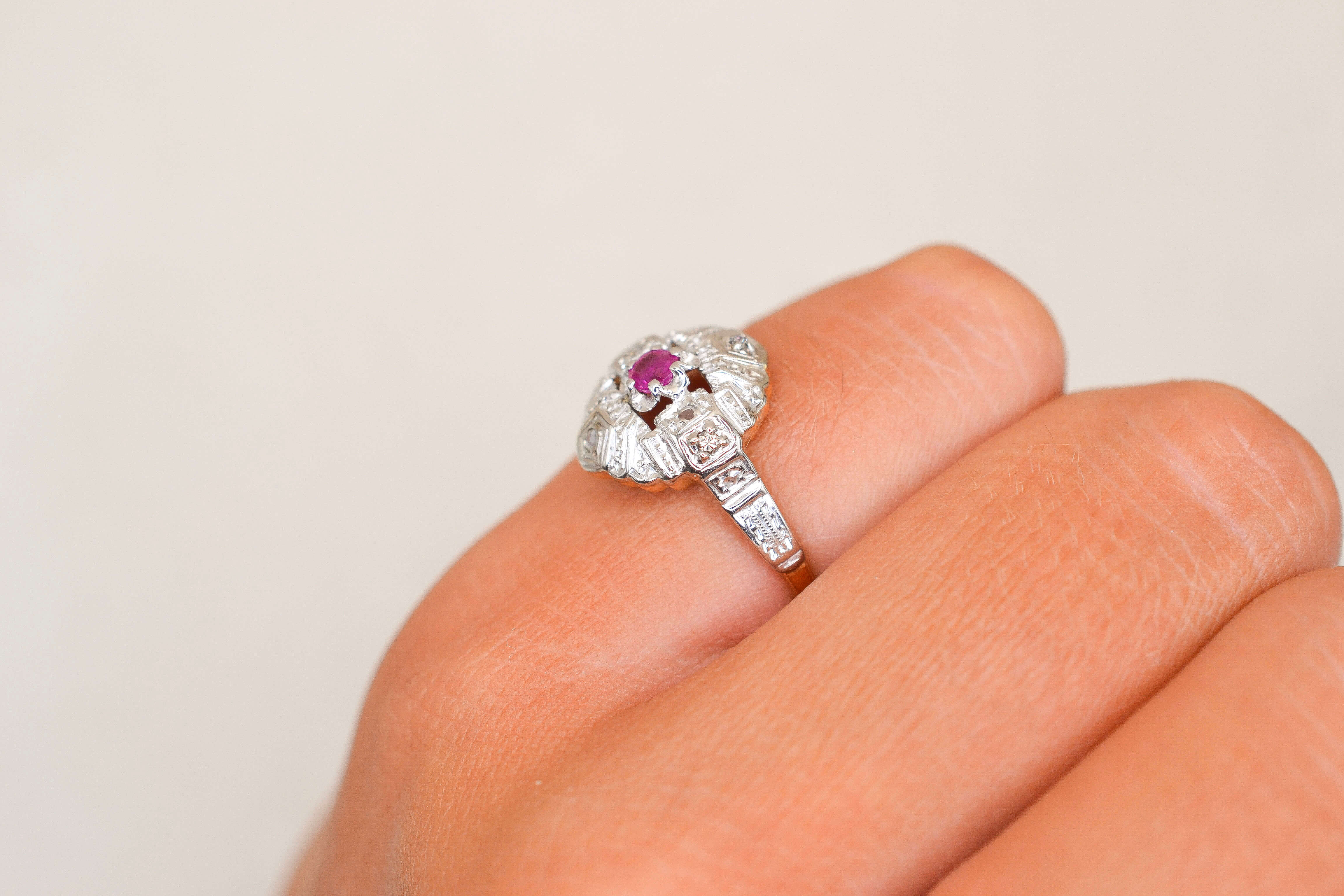 Bague époque Art Déco Rubis Diamants