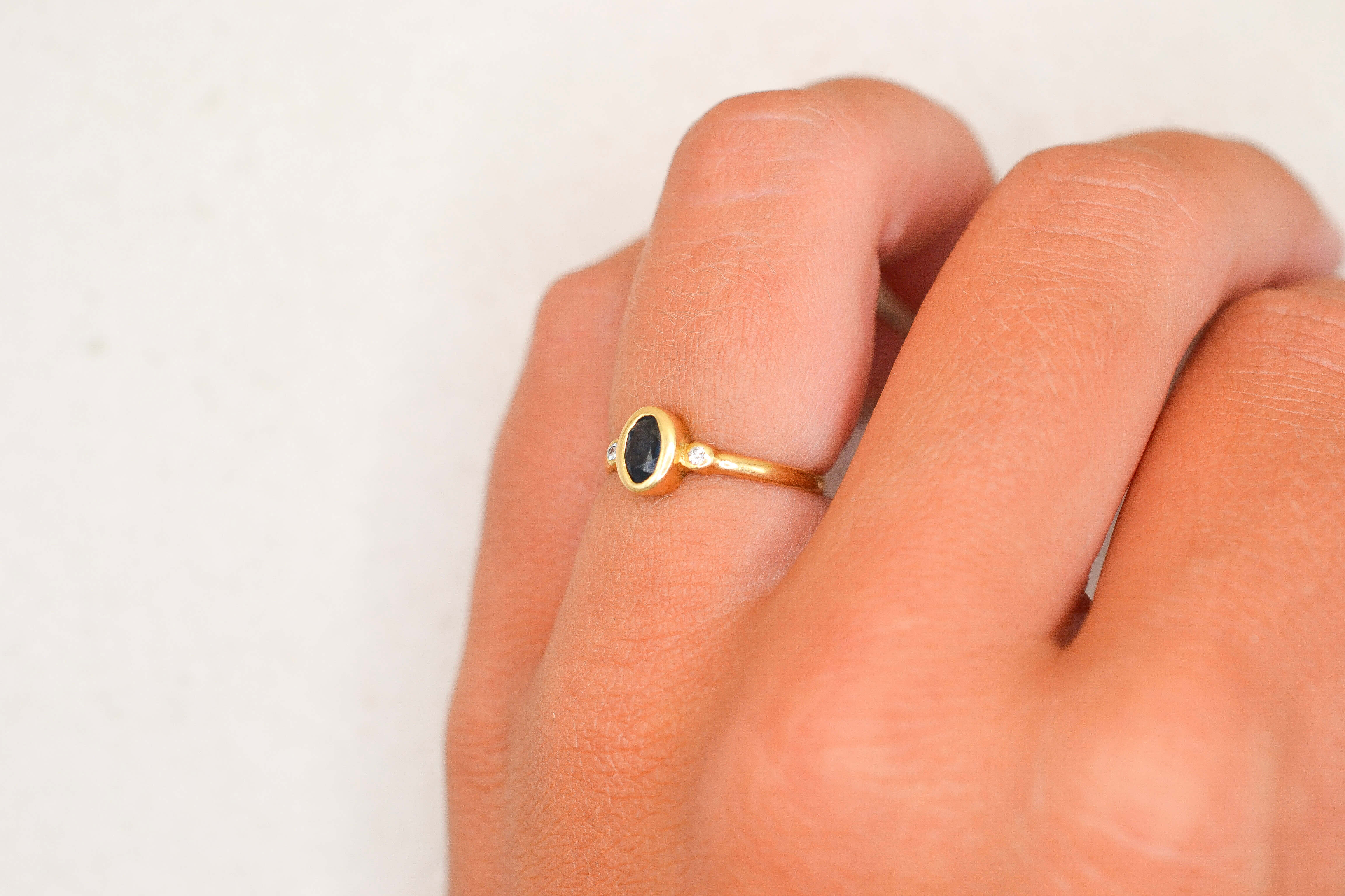 Bague Saphir oval et Diamants