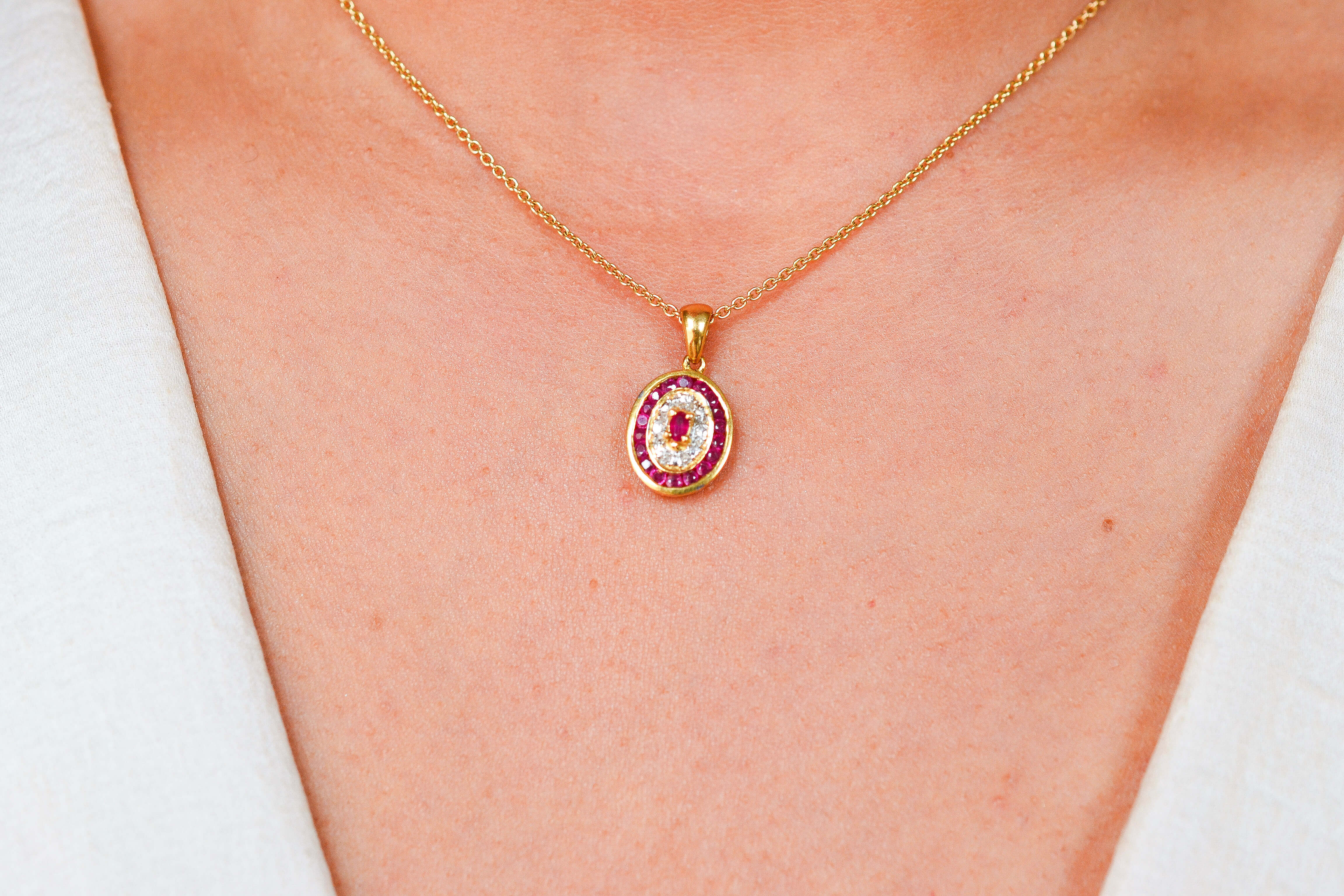Pendentif Ovale Rubis
