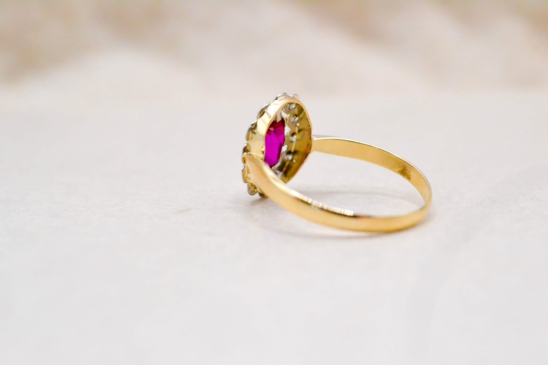 Bague fleur Pierre rose