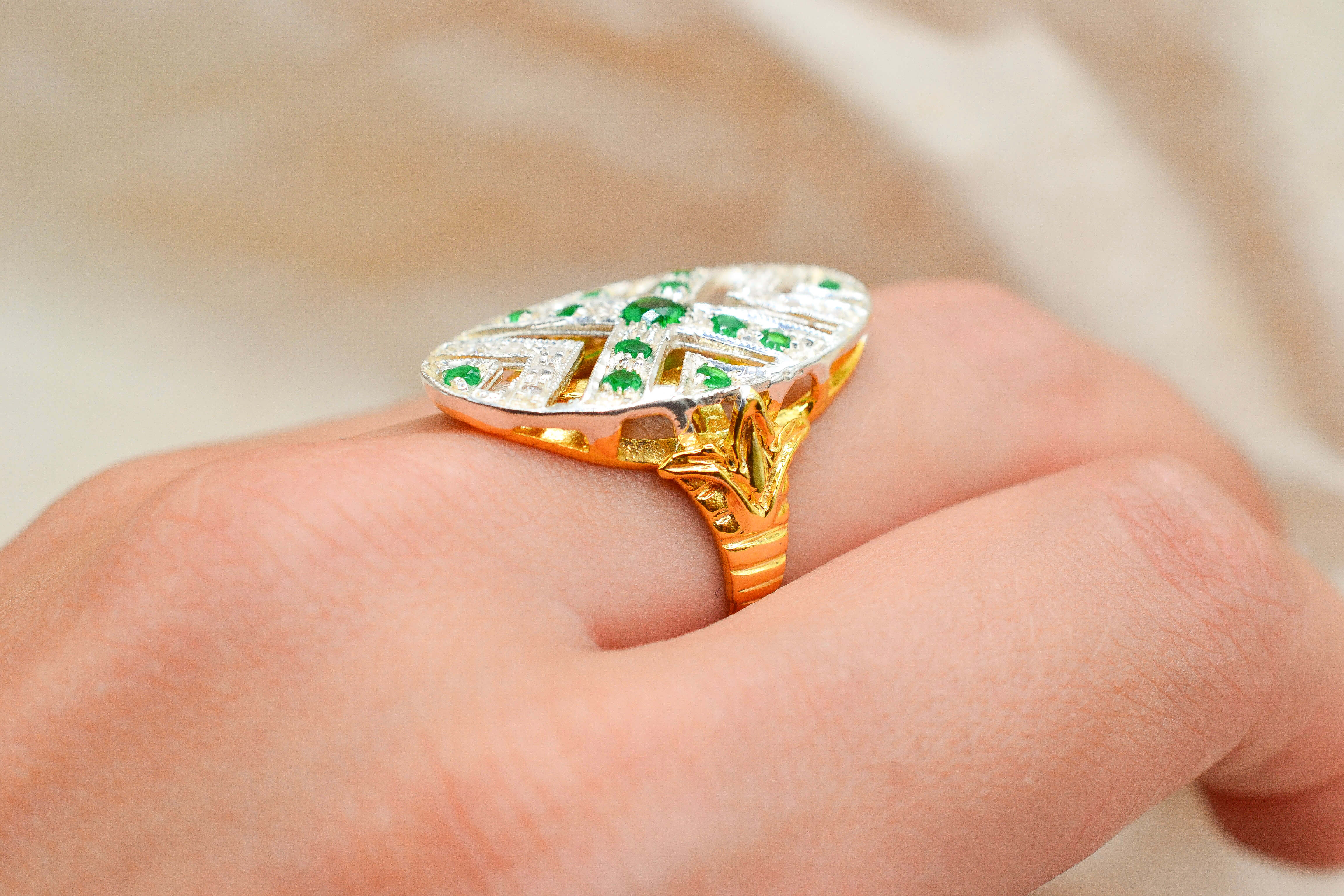 Bague architecturale Diamants & Emeraude