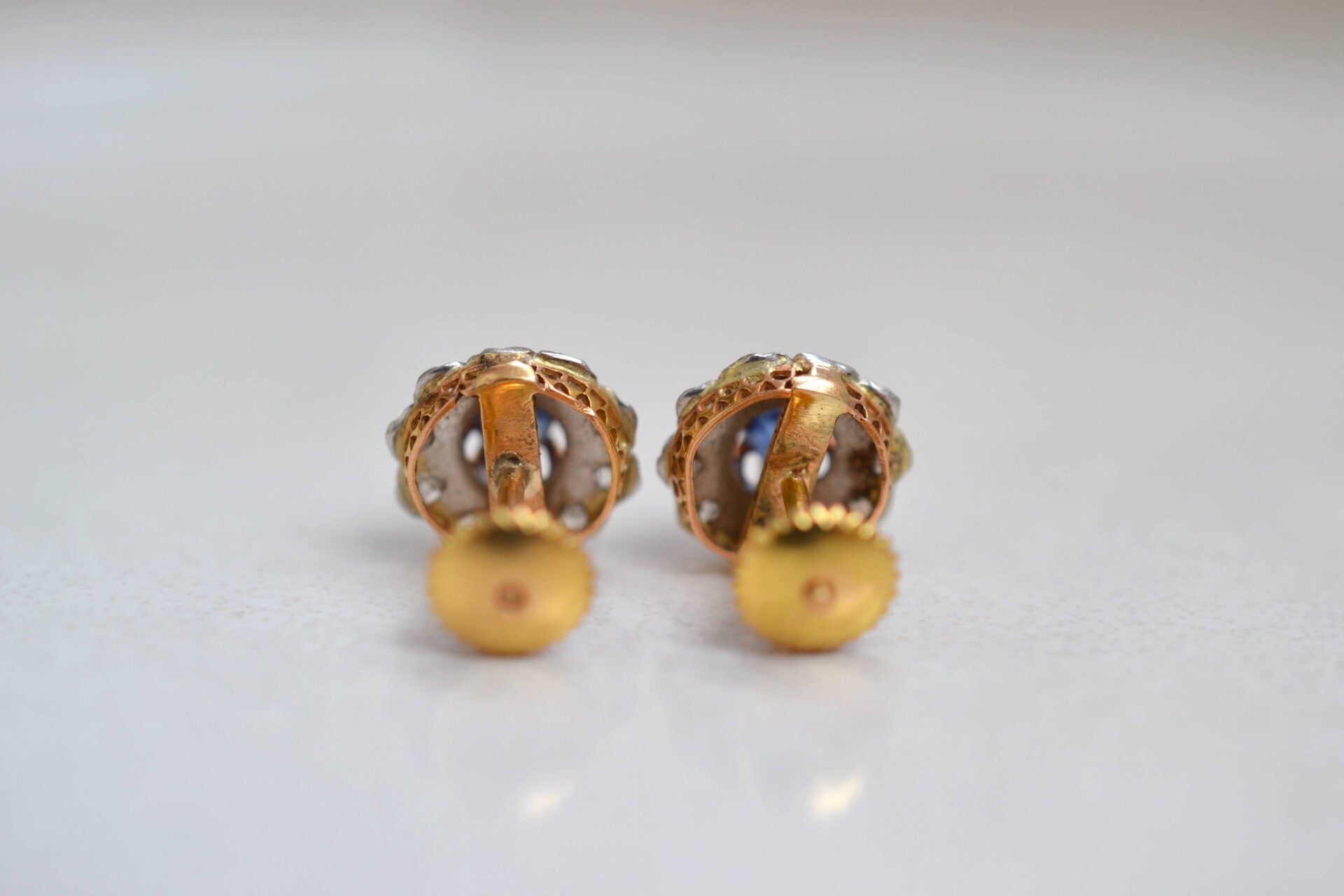 Puces d'oreilles Saphirs et Diamants