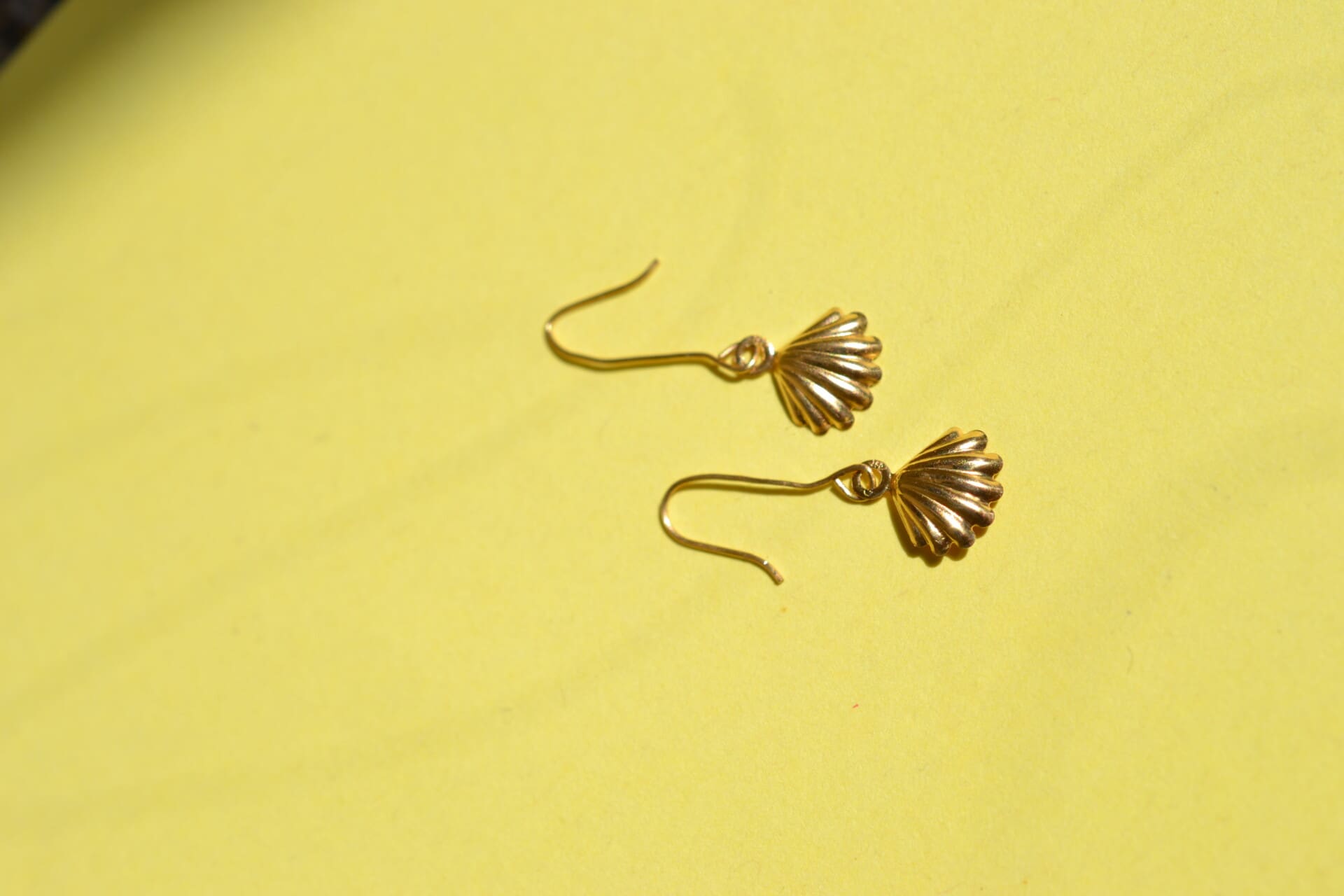 Boucles d'oreilles coquillage Or