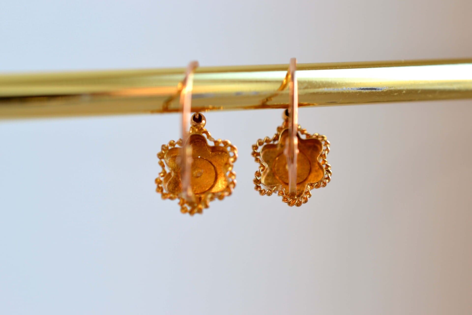 Dormeuses fleurs demi-perles