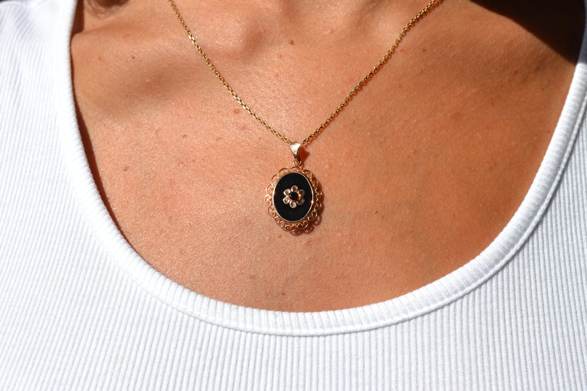 Pendentif floral Onyx Or rose