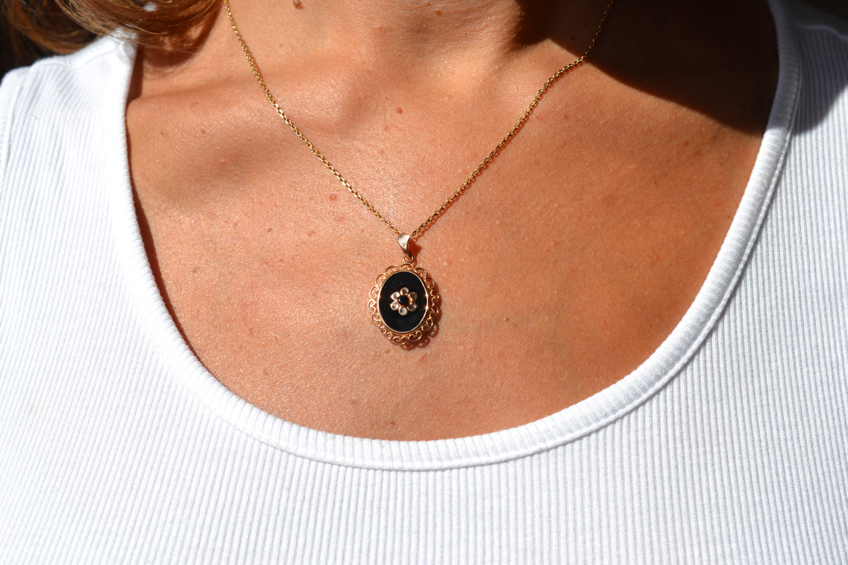 Pendentif floral Onyx Or rose