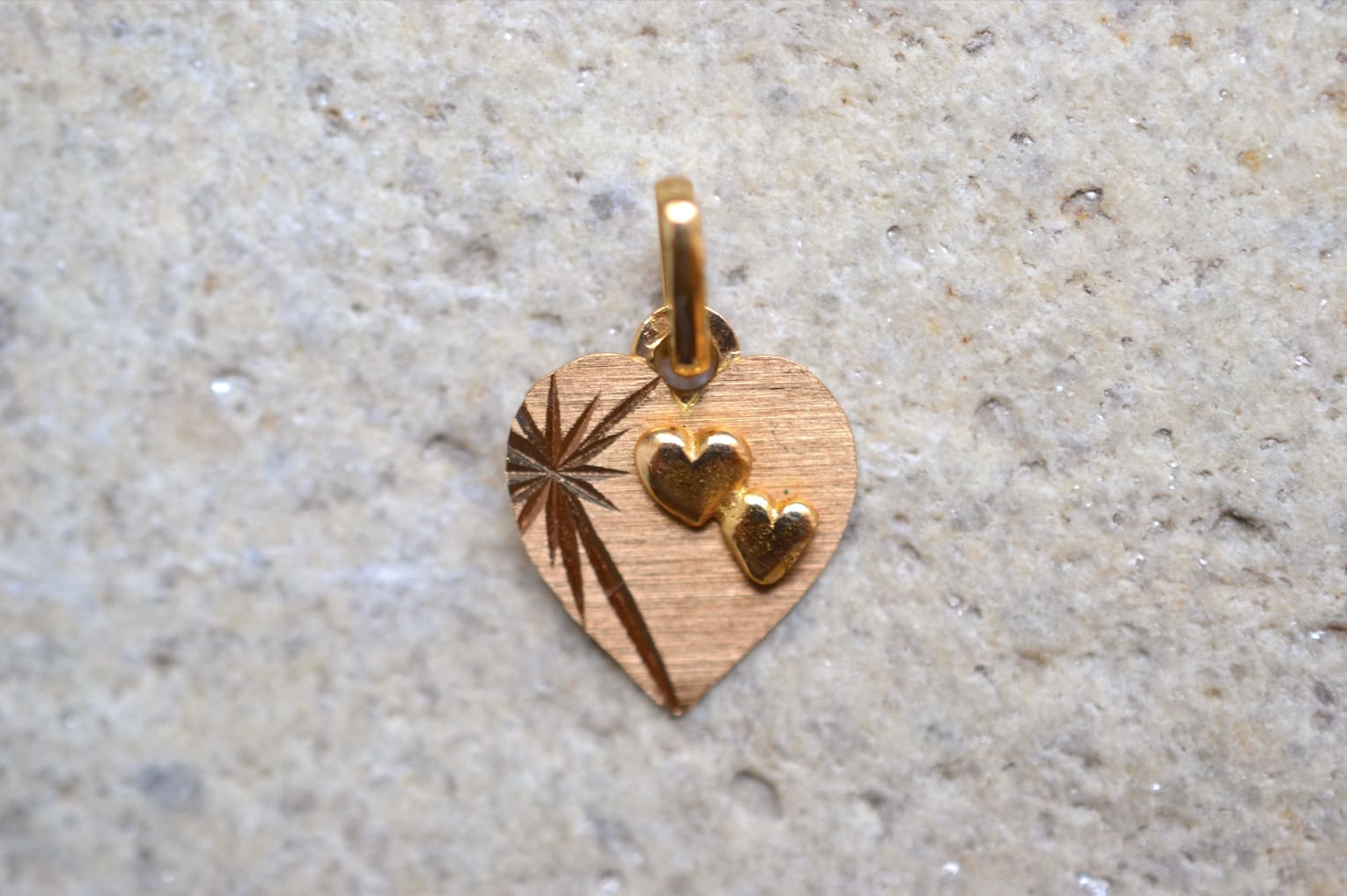 Pendentif 3 coeurs et étoile