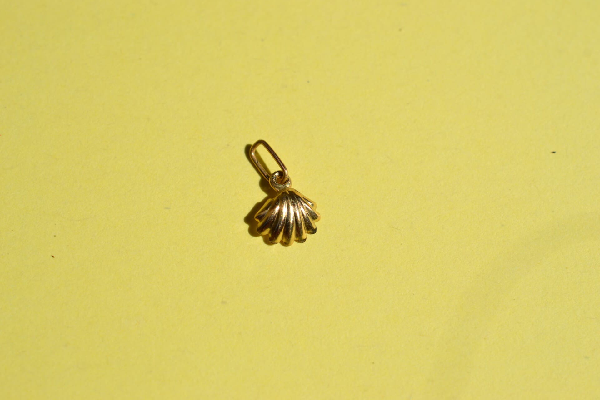 Pendentif coquillage Or