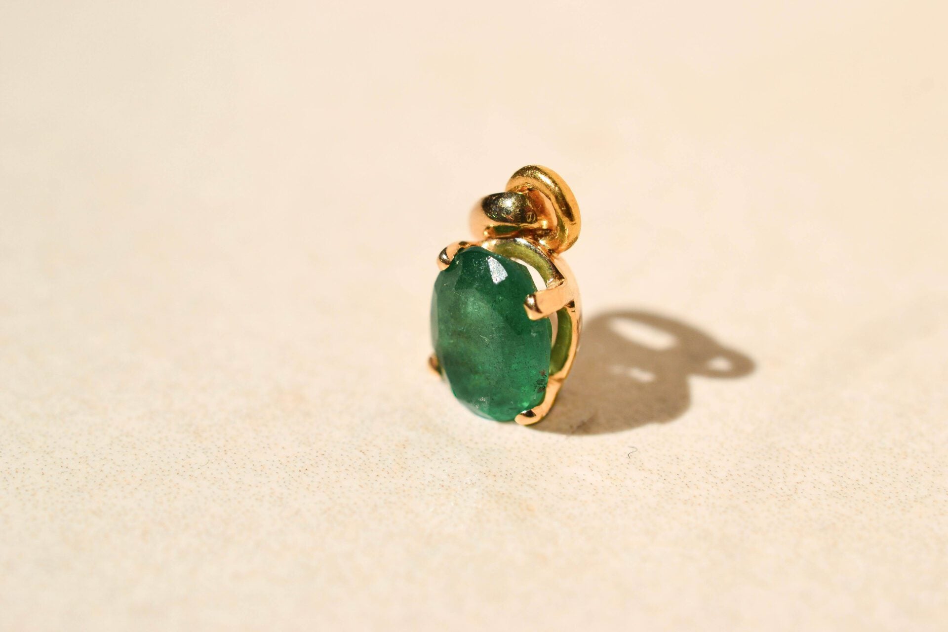 Pendentif Emeraude ovale