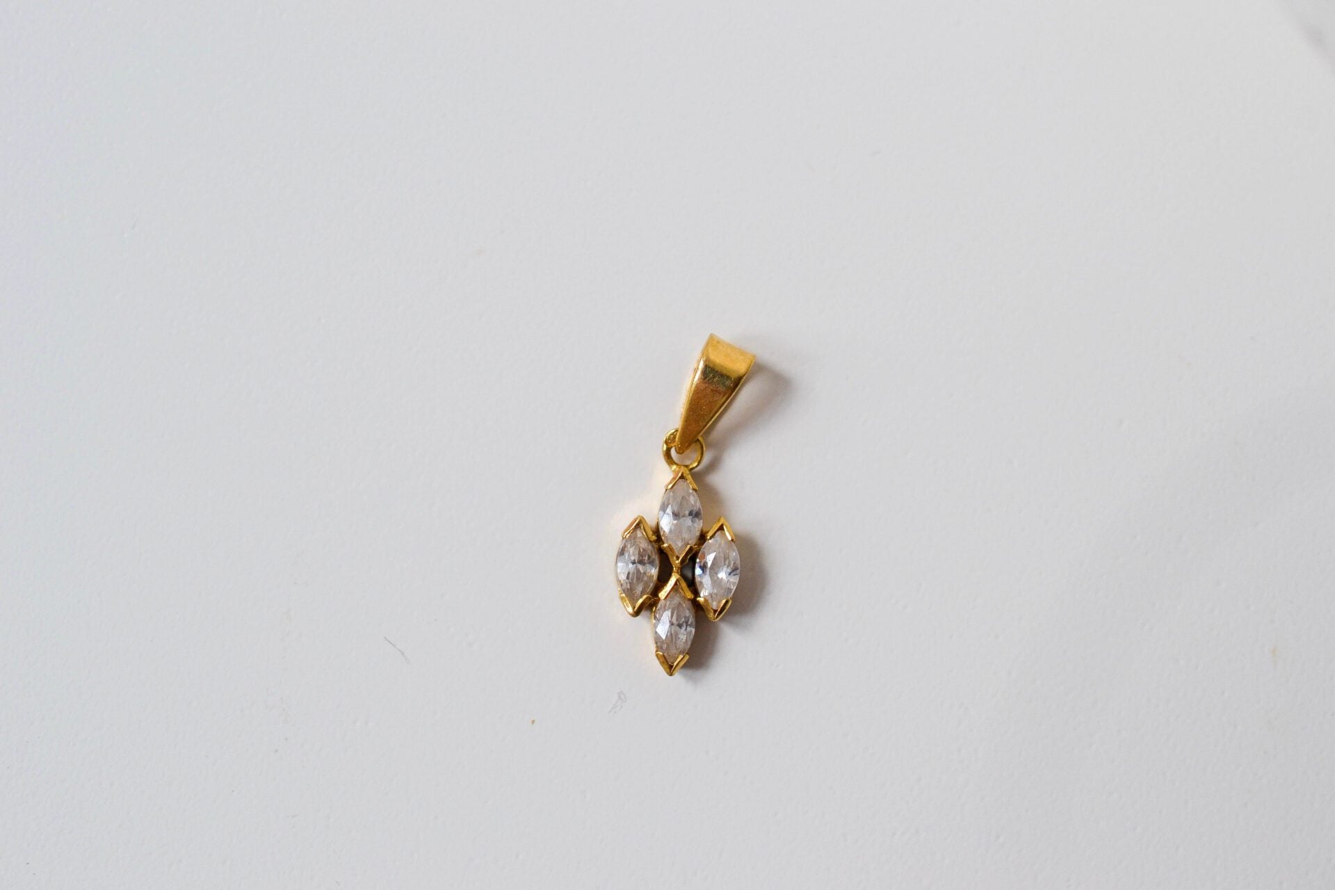 Pendentif losange 4 Oxydes