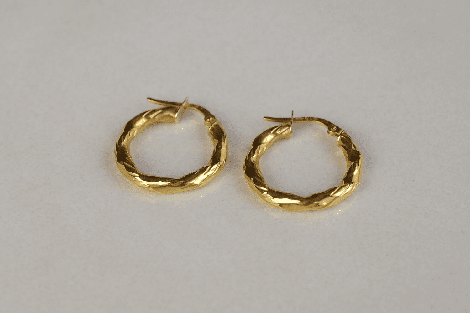 Jolie Paire De Créoles Vintage – Boucles D'oreilles – Occasion