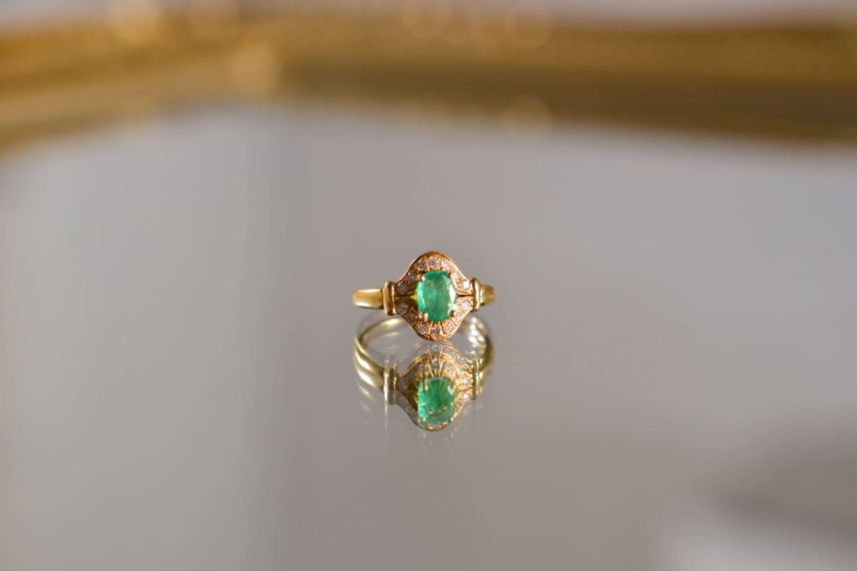 Bague Marguerite Émeraude et Diamants