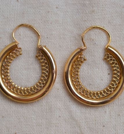 Créoles à décor ajouré - boucles d'oreilles anciennes