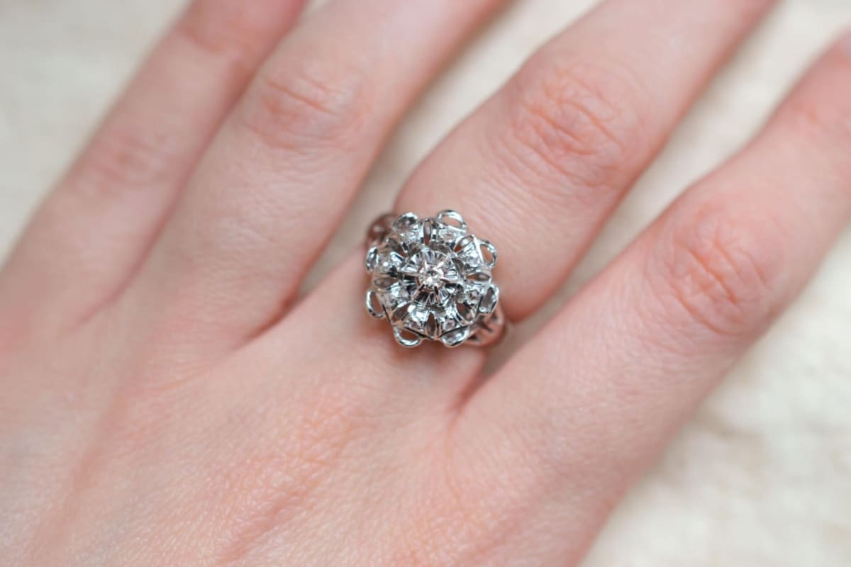 Marguerite Or blanc Diamants - bague de seconde main