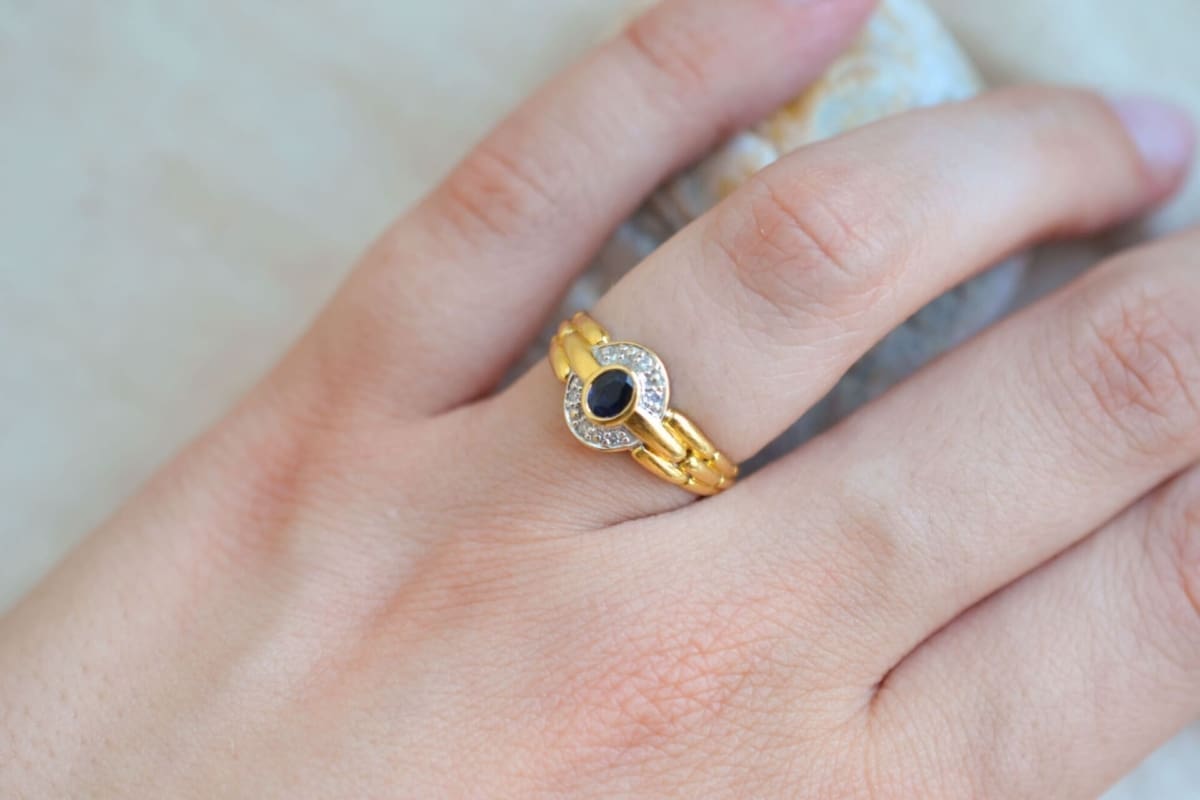 Bague Saphir et Diamants monture maillons - bague de fiançailles