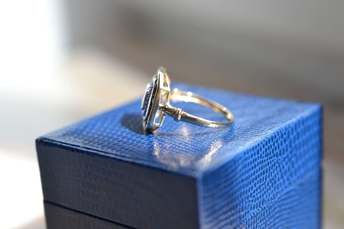 Bague Octogonale Saphirs Diamants