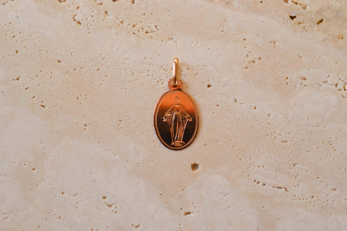 Médaille Vierge Marie en Or rose 18 carats