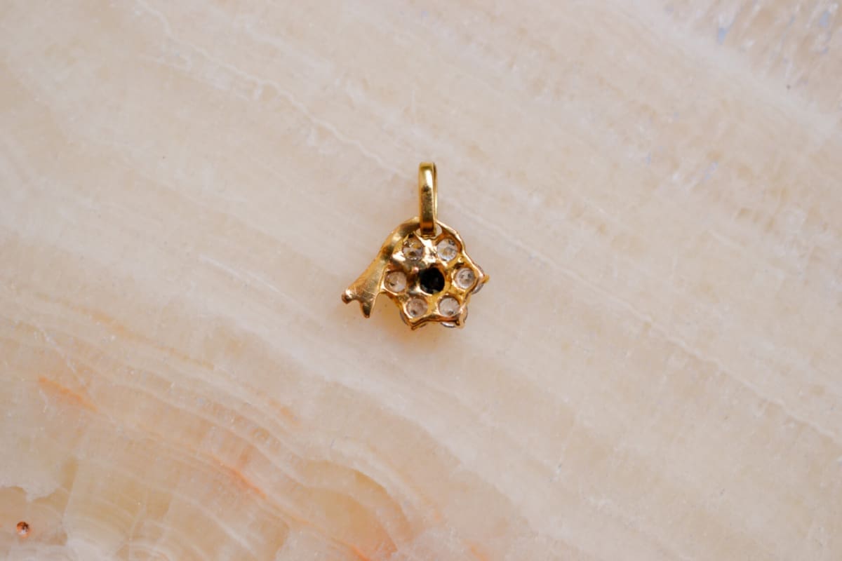 Pendentif fleur Saphir et Oxydes - pendentif unique