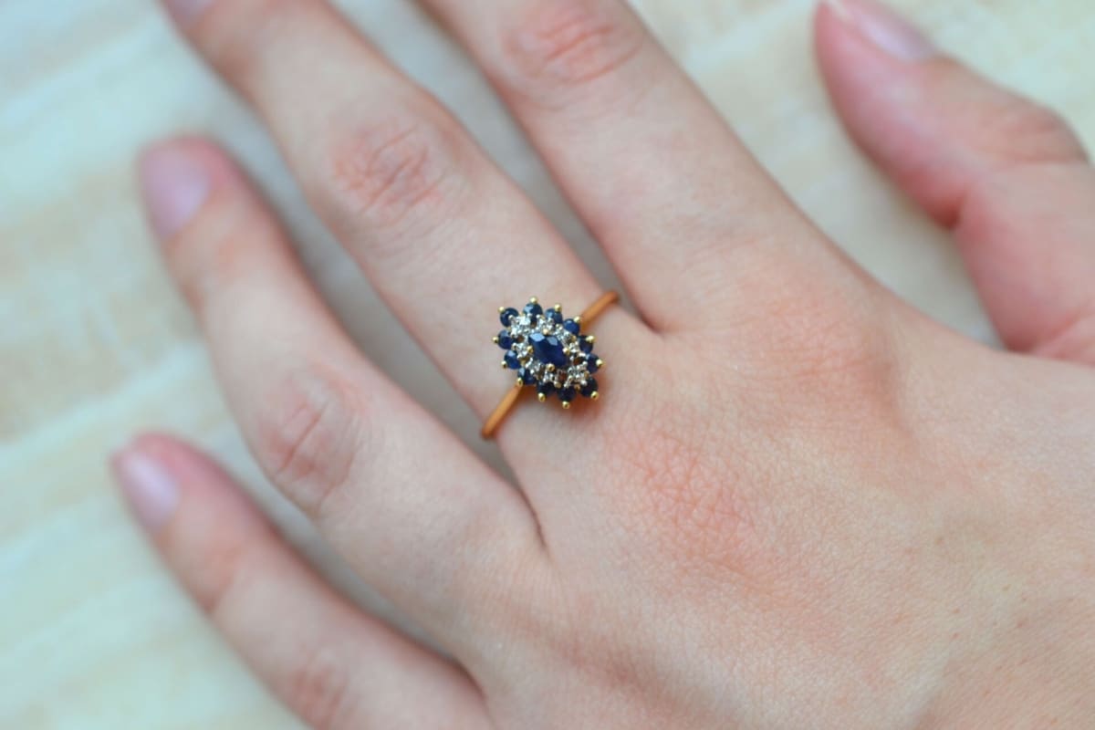 bague marguerite saphir diamants