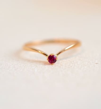 bague solitaire rubis de synthese
