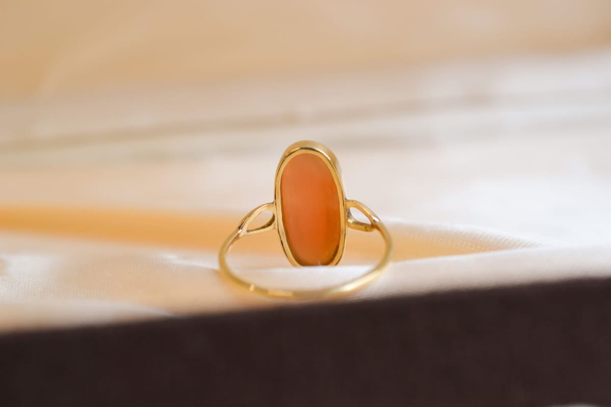 Bague Vintage en Or jaune 18 carats ornée d'un Camée