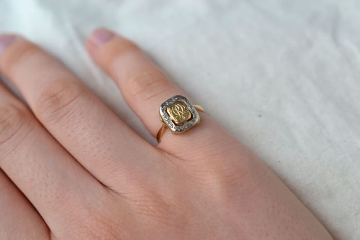 Ajuster un bijou de famille