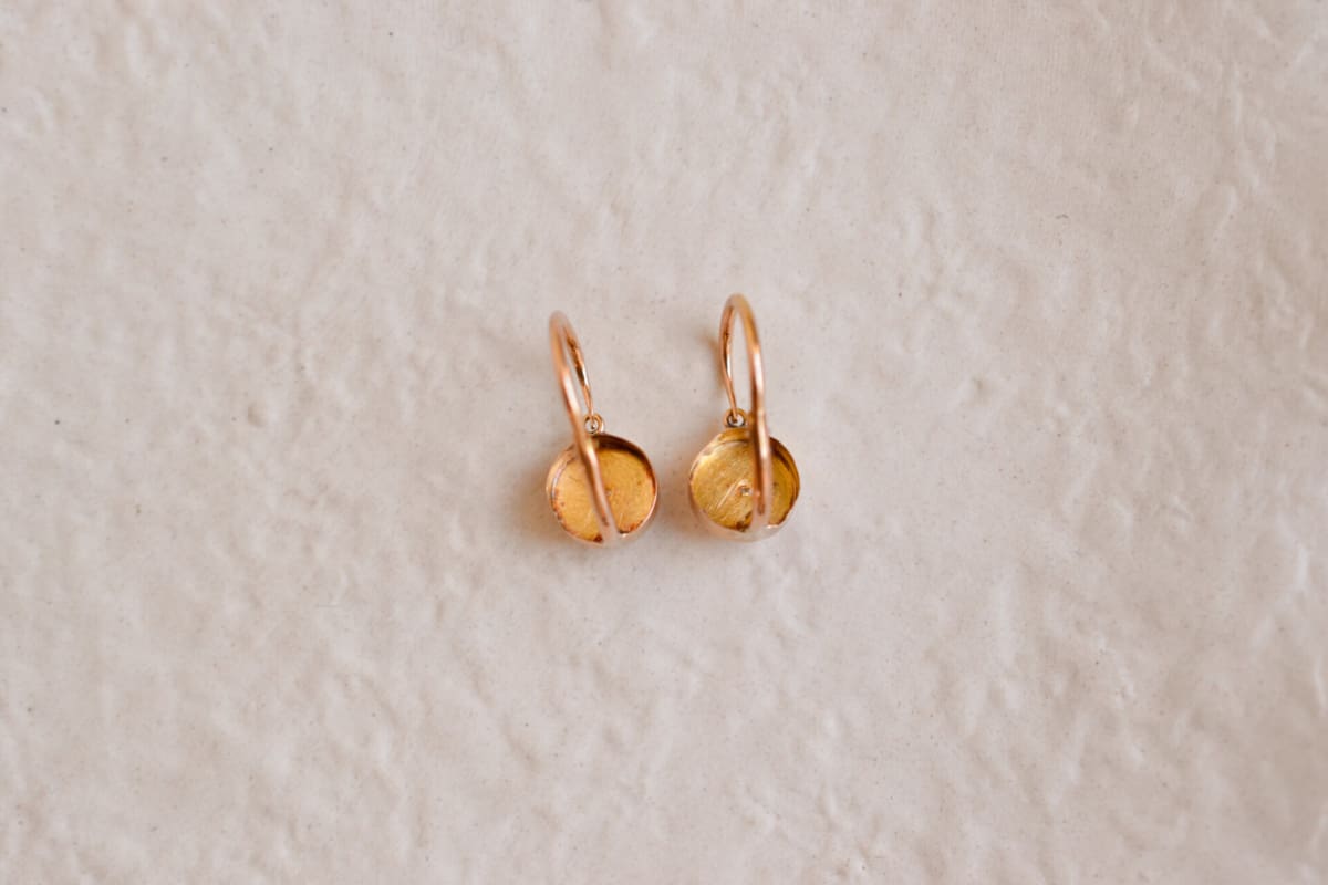 Dormeuses en Or jaune 18 carats ornées de Perles de culture