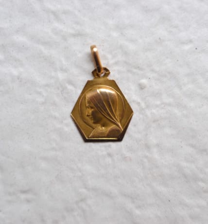medaille vierge marie hexagonale
