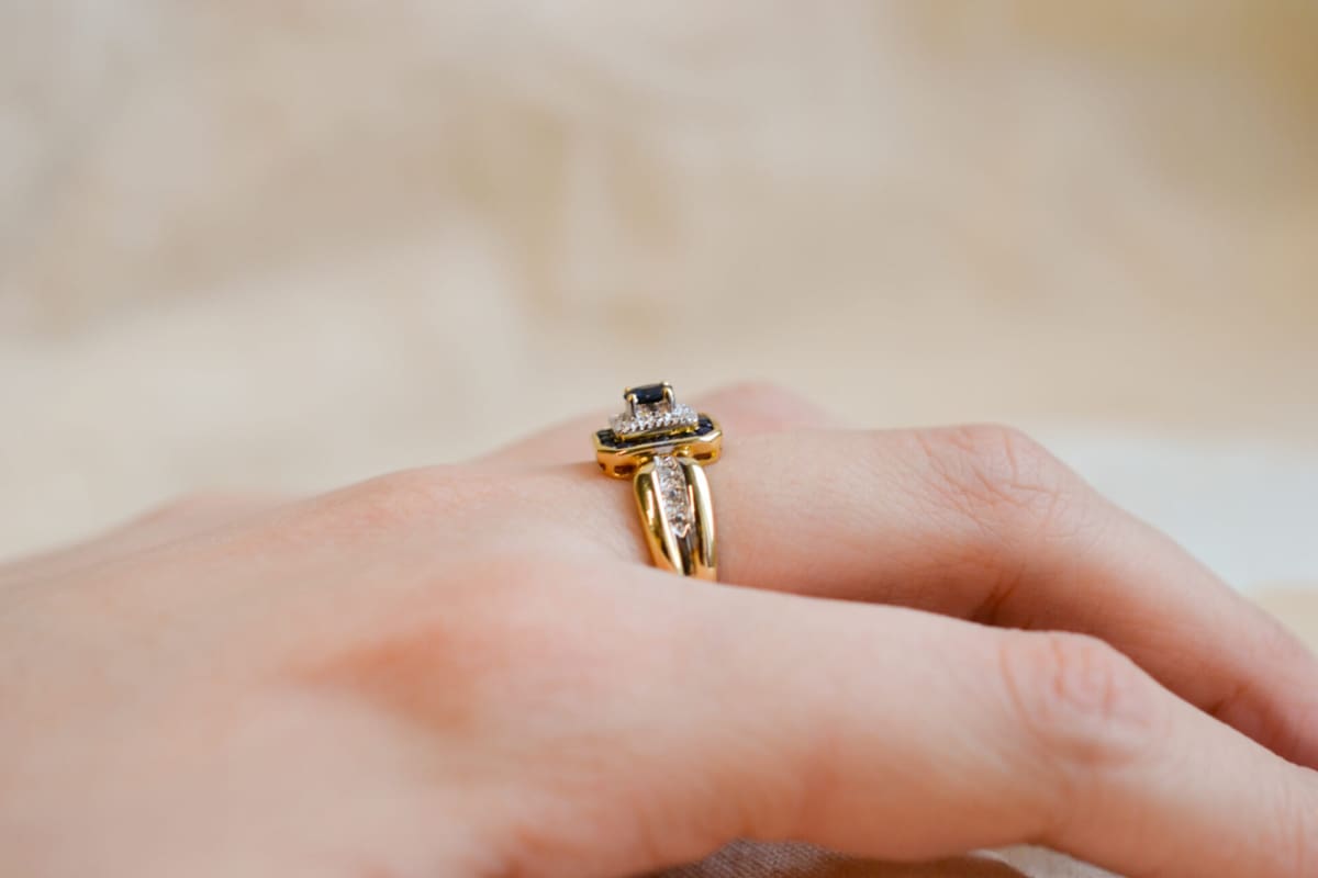 Bague de fiançailles Vintage en Or jaune 18 carats ornée de Saphirs et de Diamants