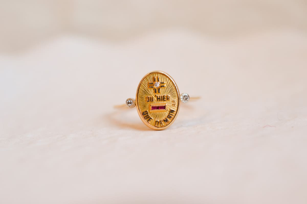 Bague + qu'hier - que demain en Or jaune 18 carats sertie de Diamants