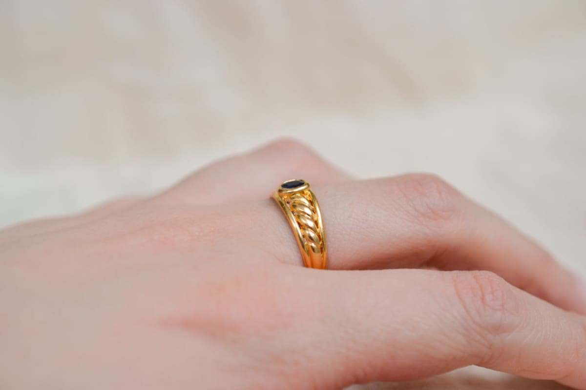 Bague de fiançailles Vintage en Or jaune 18 carats sertie clos d'un Saphir