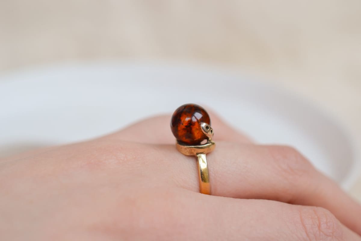 Bague de fiançailles Vintage en Or jaune 18 carats sertie d'une boule d'Ambre