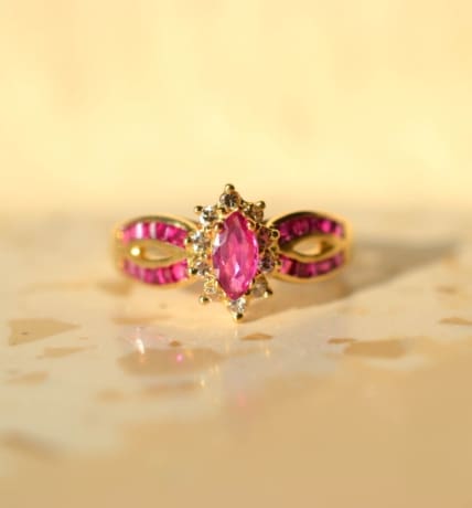 marguerite rubis diamants