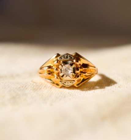 Bague Art Déco en Or jaune 18 carats sertie d'un Oxyde