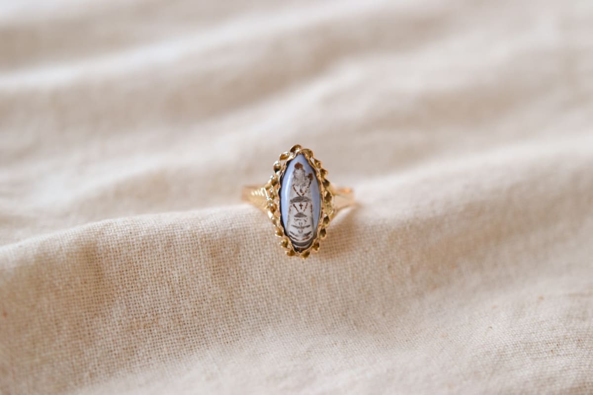 Bague Marquise en Or jaune 18 carats ornee d'email