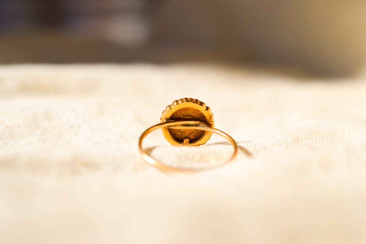 Bague Vintage en Or jaune 18 carats ornée d'une Perle