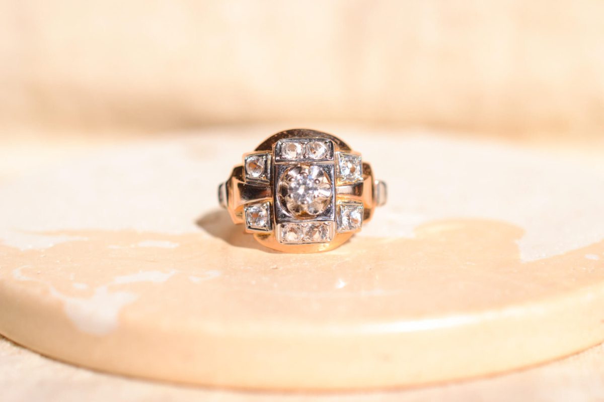 Bague Art Déco en Or jaune 18 carats sertie d'Oxydes