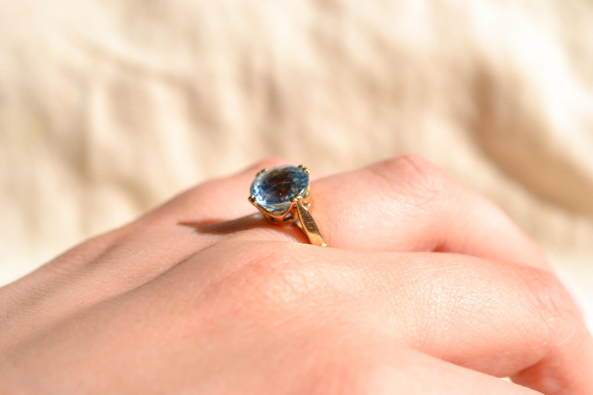 Bague Fiançailles Or Blanc 14K - Diamant FL D + Aigue-marine Ovale 3,20 Ct - Naturelle