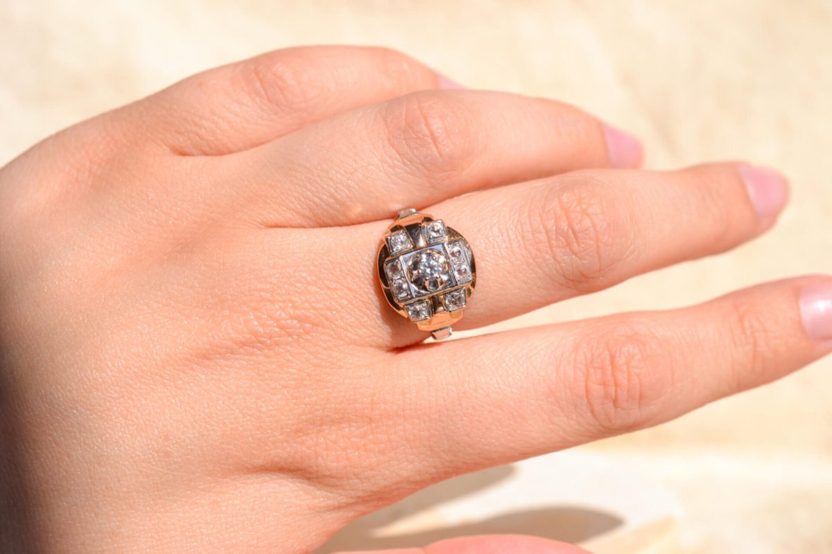 Bague de fiançailles ancienne en Or jaune 18 carats sertie d'Oxydes