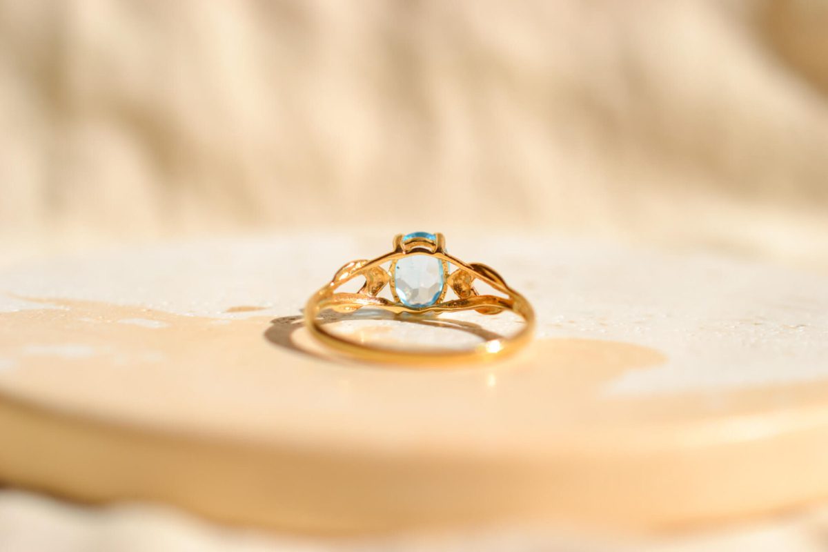 Bague en Or jaune 18 carats sertie d'une Topaze