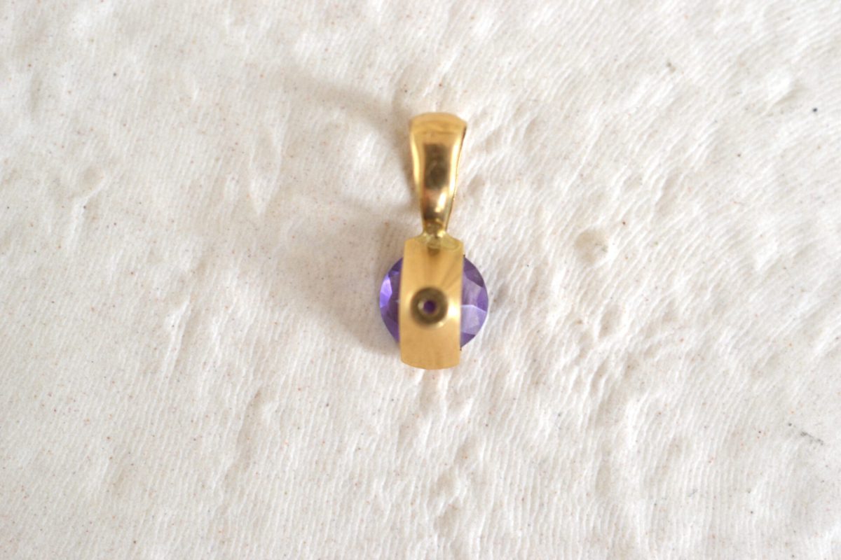 idée pendentif violet femme