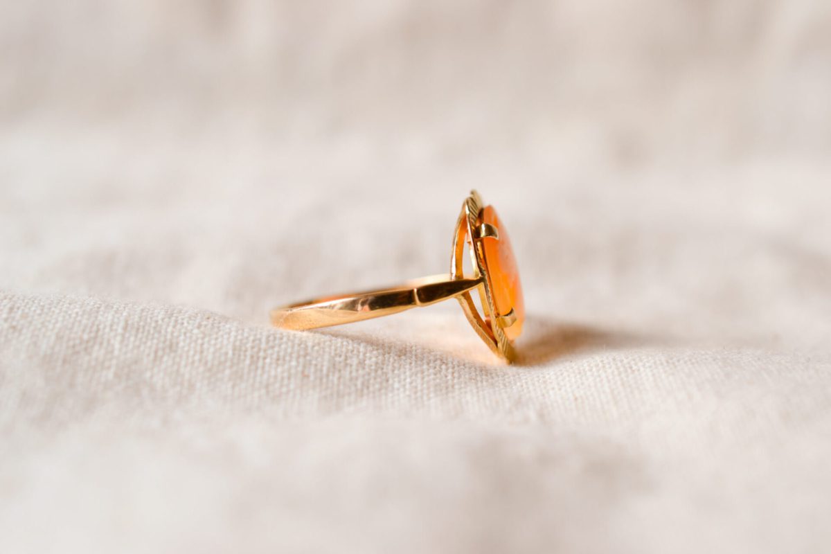 Bague ancienne en Or jaune 18 carats