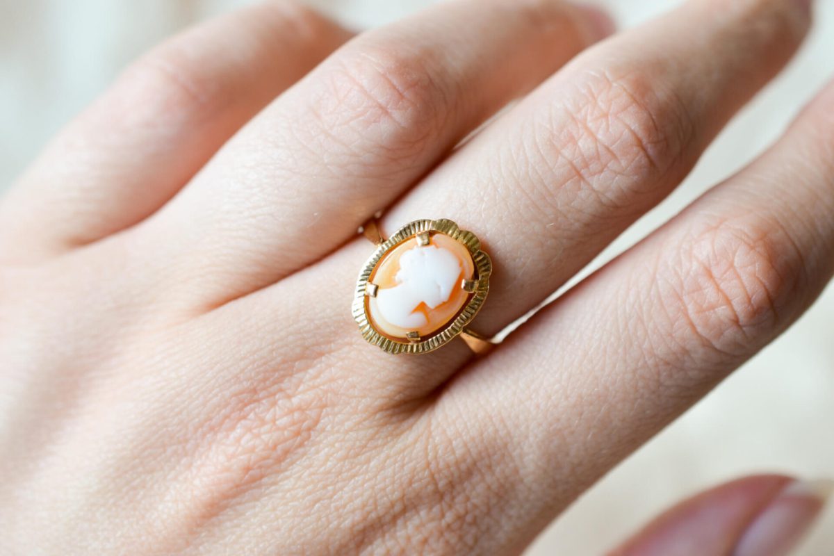 Bague de fiançailles ancienne en Or jaune 18 carats