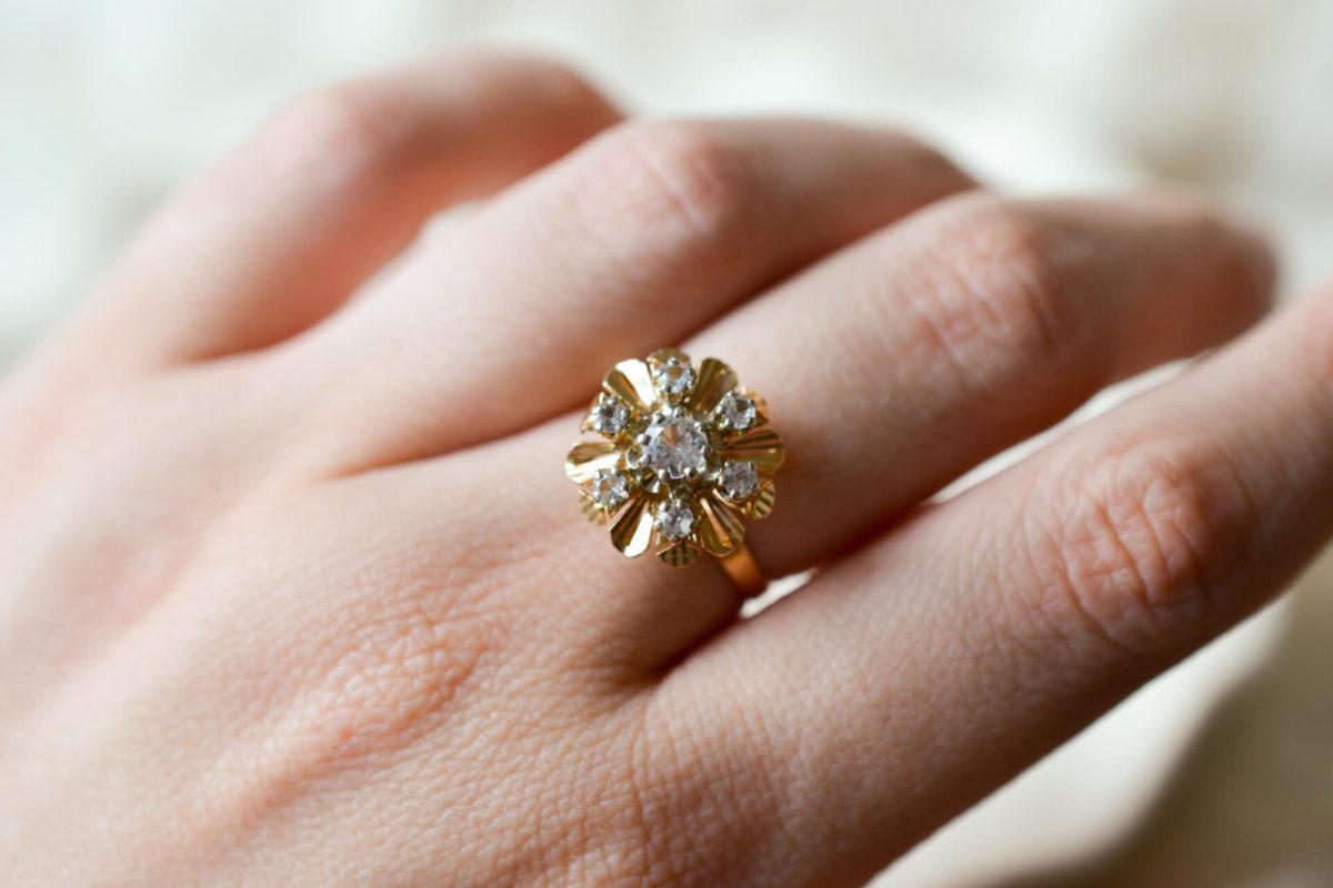 Bague de fiançailles ancienne en Or jaune 18 carats sertie d'Oxydes