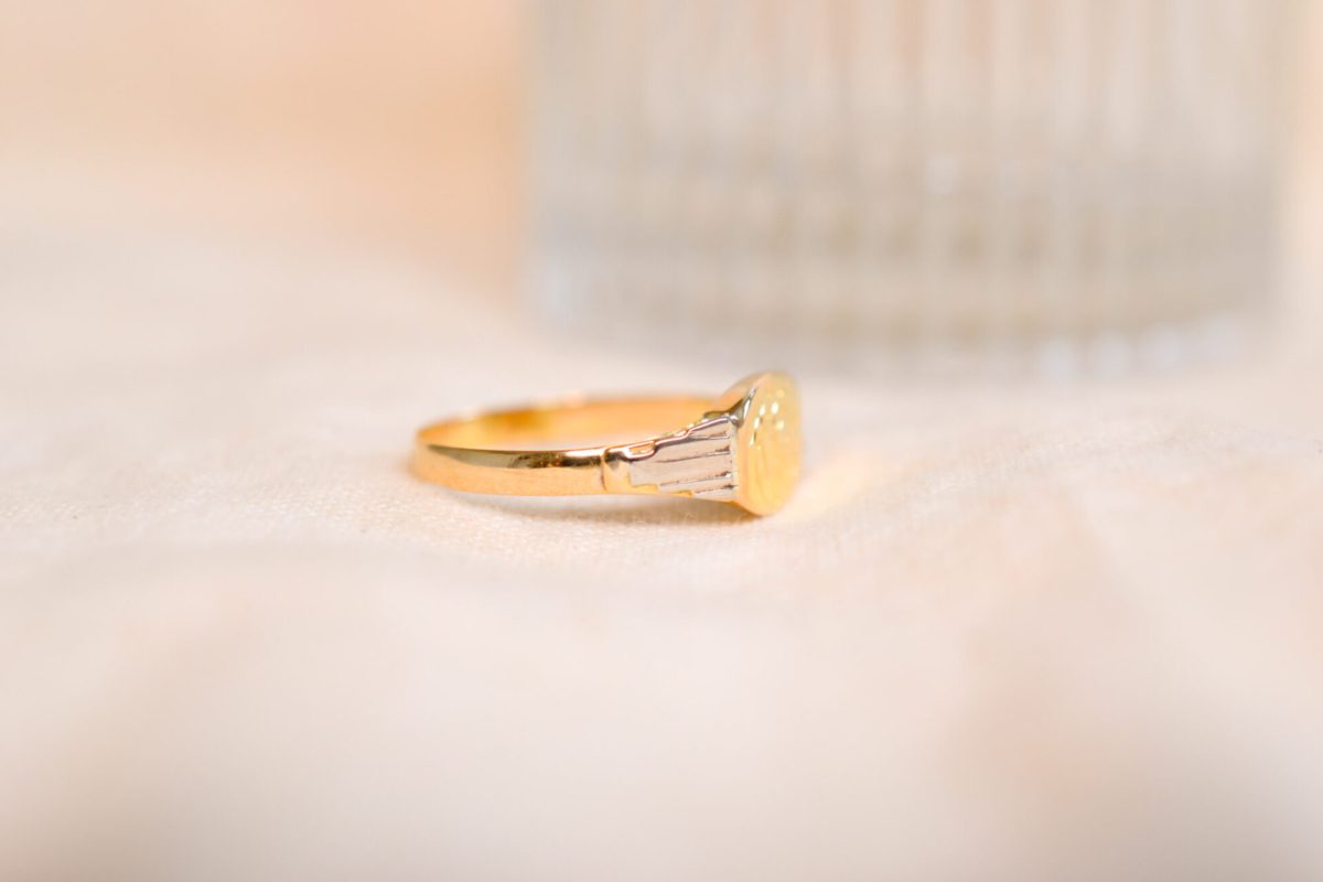 Chevalière Vintage en Or jaune et Or blanc 18 carats
